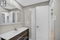 Storage in the bathroom - 