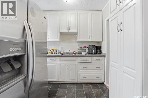1401 2Nd Avenue N, Saskatoon, SK - Indoor Photo Showing Kitchen
