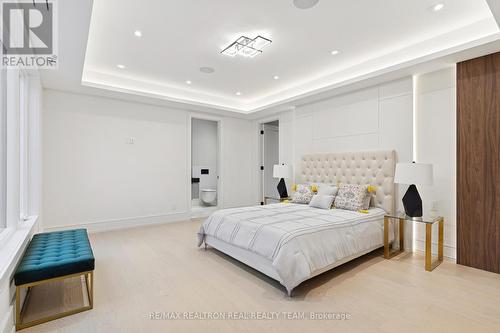 1362 Sedgewick Crescent, Oakville, ON - Indoor Photo Showing Bedroom