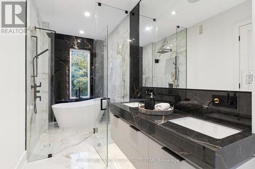 1362 Sedgewick Crescent, Oakville, ON - Indoor Photo Showing Bathroom