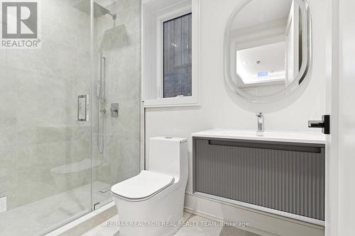 1362 Sedgewick Crescent, Oakville, ON - Indoor Photo Showing Bathroom