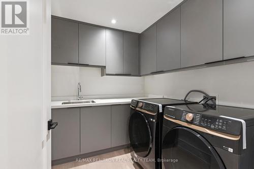 1362 Sedgewick Crescent, Oakville, ON - Indoor Photo Showing Laundry Room