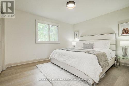 160 Letitia Street, Barrie, ON - Indoor Photo Showing Bedroom