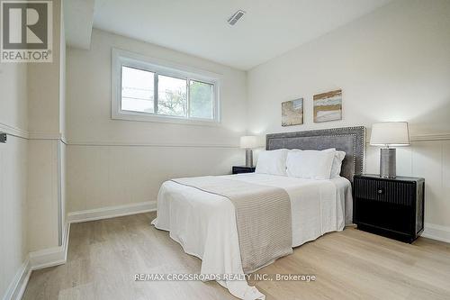 160 Letitia Street, Barrie, ON - Indoor Photo Showing Bedroom