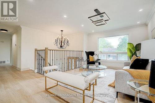 160 Letitia Street, Barrie, ON - Indoor