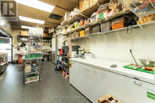 1289 Marlborough Court, Oakville, ON 