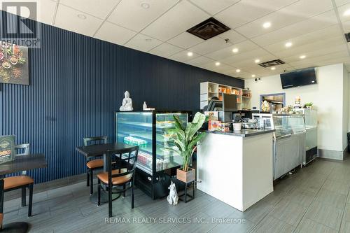 1289 Marlborough Court, Oakville, ON 