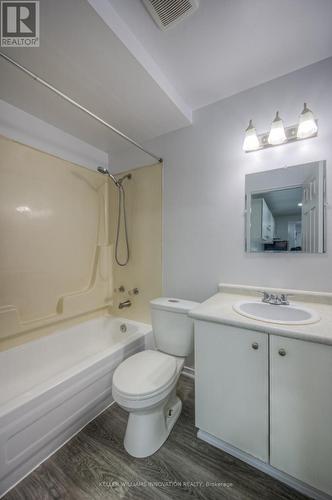 1123 Queenston Road, Cambridge, ON - Indoor Photo Showing Bathroom