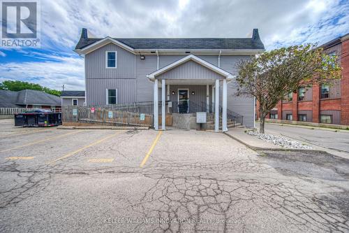 1123 Queenston Road, Cambridge, ON - Outdoor