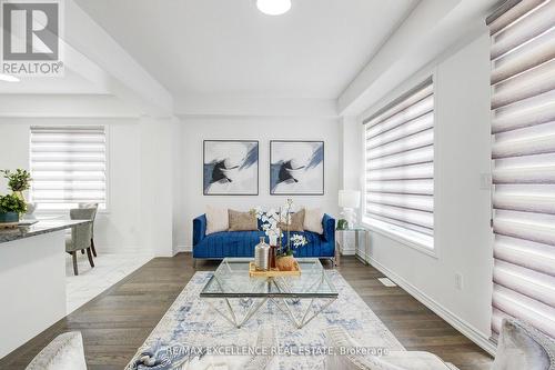 49 Malcolm Crescent, Haldimand, ON - Indoor Photo Showing Living Room