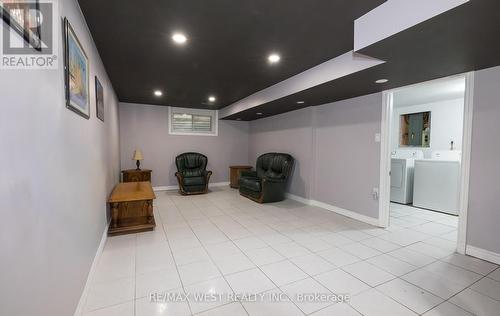 7812 Kittridge Drive, Mississauga, ON - Indoor