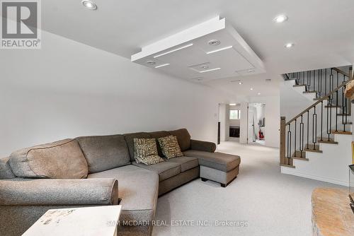 496 Seymour Drive, Oakville, ON - Indoor Photo Showing Living Room