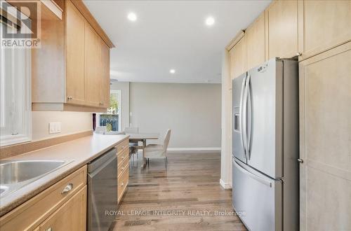 1406 Bouton D'Or Way, Ottawa, ON - Indoor Photo Showing Kitchen