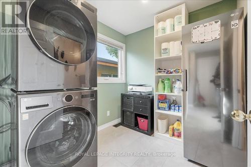 1406 Bouton D'Or Way, Ottawa, ON - Indoor Photo Showing Laundry Room