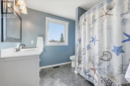 1406 Bouton D'Or Way, Ottawa, ON - Indoor Photo Showing Bathroom