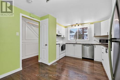 95 - 1474 Heatherington Road, Ottawa, ON - Indoor Photo Showing Kitchen