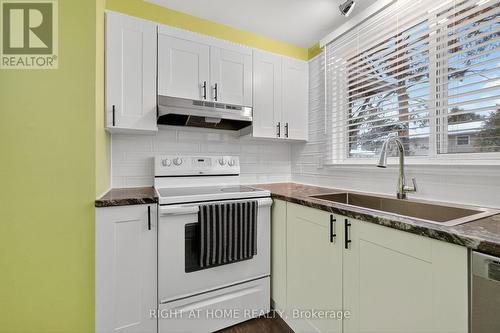 95 - 1474 Heatherington Road, Ottawa, ON - Indoor Photo Showing Kitchen
