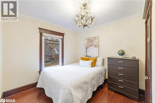 53 Barnesdale Avenue S, Hamilton, ON - Indoor Photo Showing Bedroom