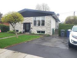 1560 Rue Trépanier  Laval (Chomedey), QC H7W 3G7