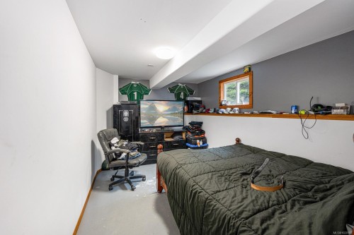 4399 Island Hwy South, Courtenay, BC 