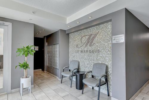 Hall d'entrée/Vestibule - 109-7620 Boul. Marie-Victorin, Brossard, QC - Indoor Photo Showing Other Room