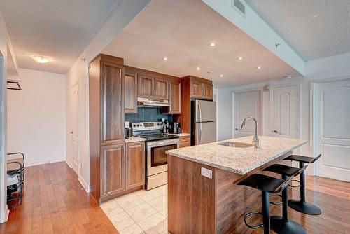 Cuisine - 109-7620 Boul. Marie-Victorin, Brossard, QC - Indoor Photo Showing Kitchen