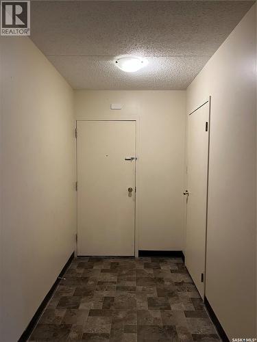 14 27 Centennial Street, Regina, SK - Indoor Photo Showing Other Room