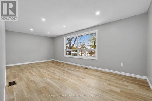 Upper - 176 Sydenham Street, Cobourg, ON - Indoor Photo Showing Other Room