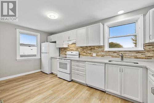 Upper - 176 Sydenham Street, Cobourg, ON - Indoor Photo Showing Kitchen