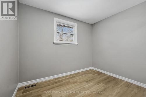 Upper - 176 Sydenham Street, Cobourg, ON - Indoor Photo Showing Other Room