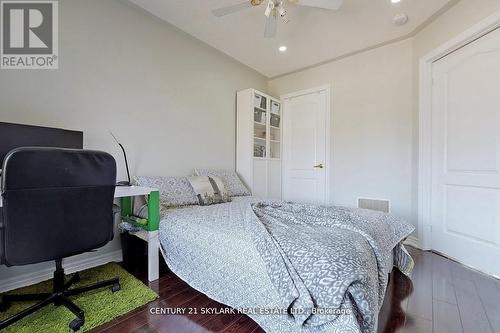 14 Mission Ridge Trail, Brampton, ON - Indoor Photo Showing Bedroom