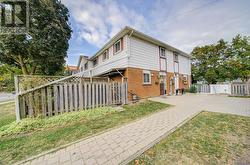 9 BUR OAK WAY  Toronto, ON M3L 2G3