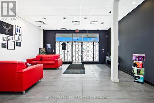 13390 Yonge Street, Richmond Hill, ON 