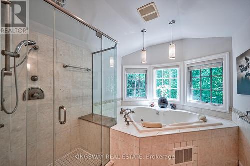 1638 Birchwood Drive, Mississauga, ON - Indoor Photo Showing Bathroom