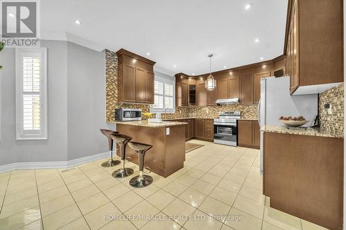 24 Haywood Drive, Brampton, ON - Indoor Photo Showing Kitchen With Upgraded Kitchen