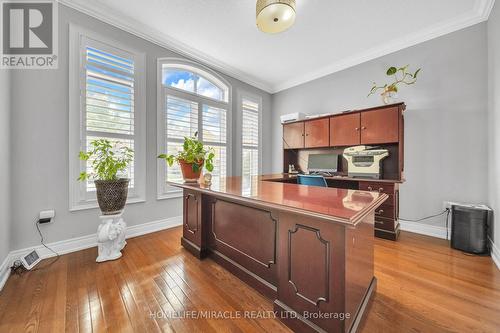 24 Haywood Drive, Brampton, ON - Indoor Photo Showing Kitchen