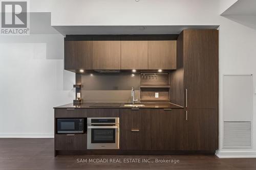 813 - 28 Ann Street, Mississauga, ON - Indoor Photo Showing Kitchen