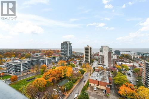813 - 28 Ann Street, Mississauga, ON - Outdoor With View