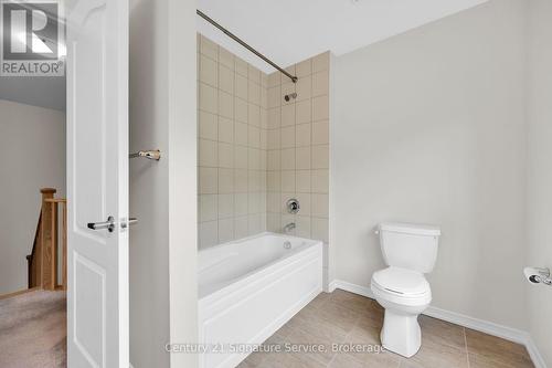 Opposite side of main bathroom counter & sink - 9 - 8273 Tulip Tree Drive, Niagara Falls, ON 