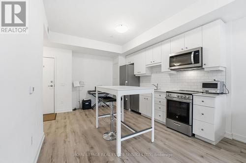 308 - 243 Northfield Drive E, Waterloo, ON - Indoor Photo Showing Kitchen