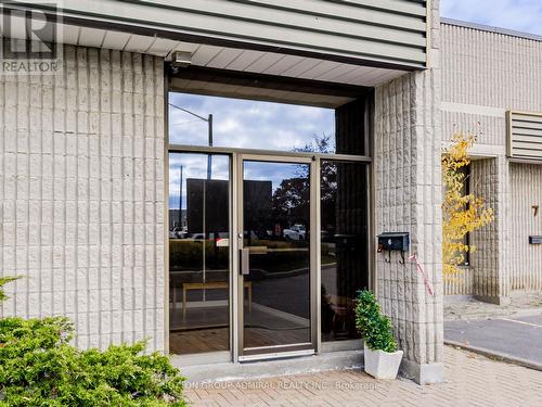 6 - 1606 Sedlescomb Drive, Mississauga, ON 