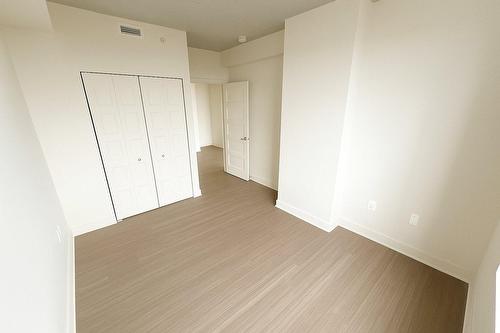 Bedroom - 1003-3830 Boul. St-Elzear O., Laval (Chomedey), QC - Indoor Photo Showing Other Room