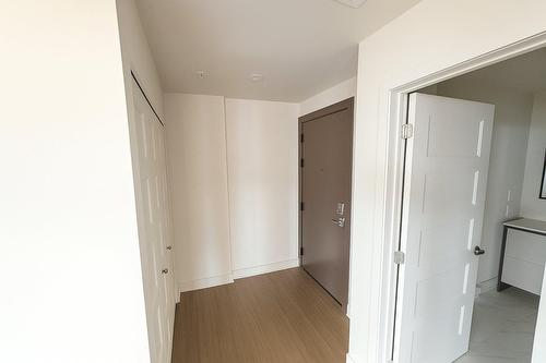 Hall - 1003-3830 Boul. St-Elzear O., Laval (Chomedey), QC - Indoor Photo Showing Other Room