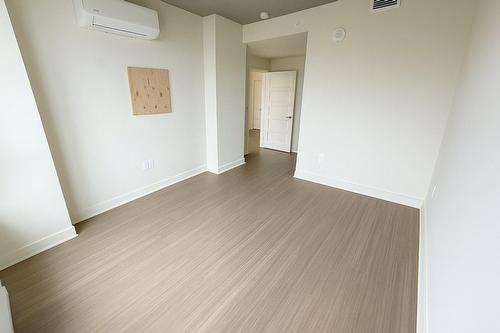 Primary bedroom - 1003-3830 Boul. St-Elzear O., Laval (Chomedey), QC - Indoor Photo Showing Other Room