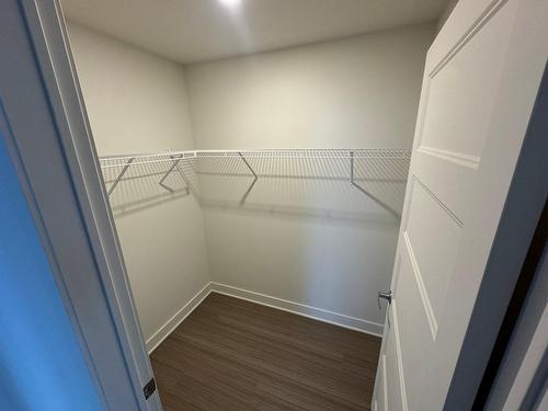Walk-in closet - 1003-3830 Boul. St-Elzear O., Laval (Chomedey), QC - Indoor With Storage