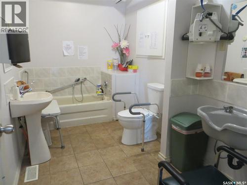 108 8Th Street, Pilot Butte, SK 