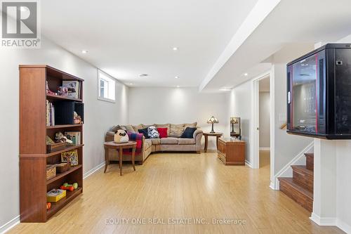 17 Savage Drive, Ottawa, ON - Indoor