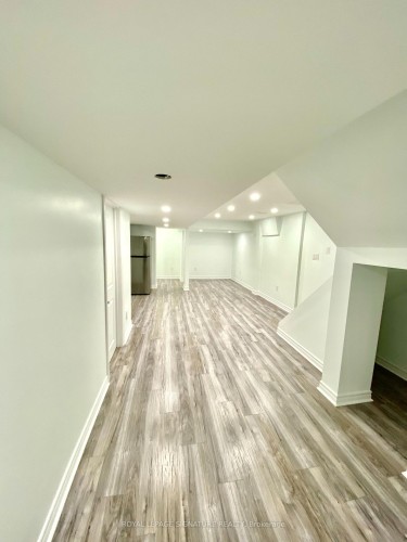 445 Malaga Road, Mississauga, ON - Indoor Photo Showing Other Room