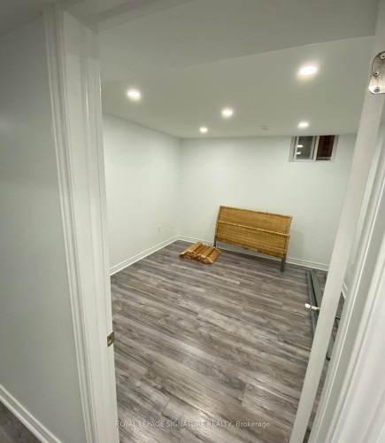 445 Malaga Road, Mississauga, ON - Indoor