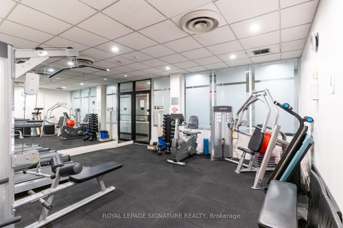 303-25 Maitland Street, Toronto, ON - Indoor Photo Showing Gym Room